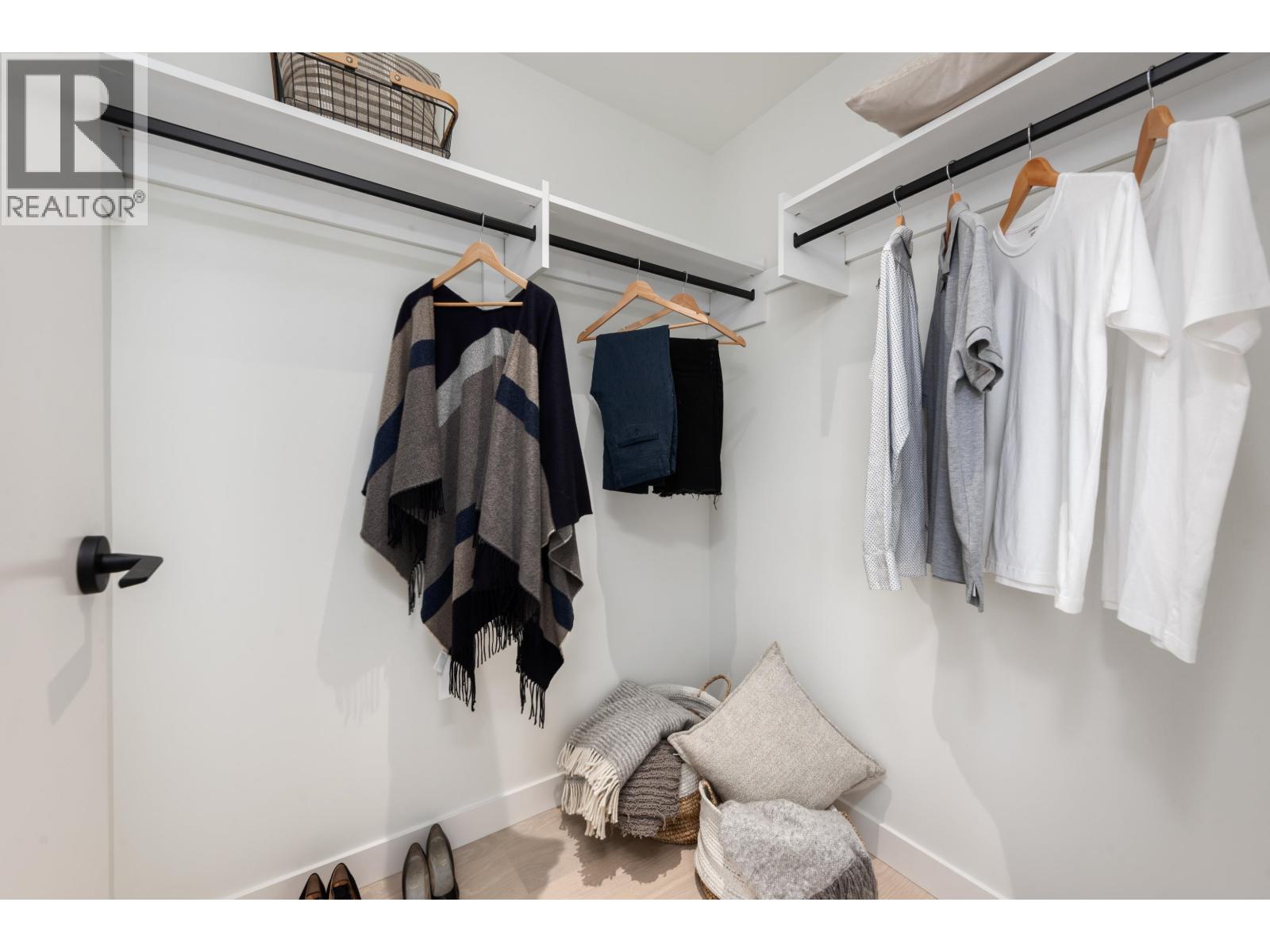 253 477 W 28TH AVENUE, Vancouver