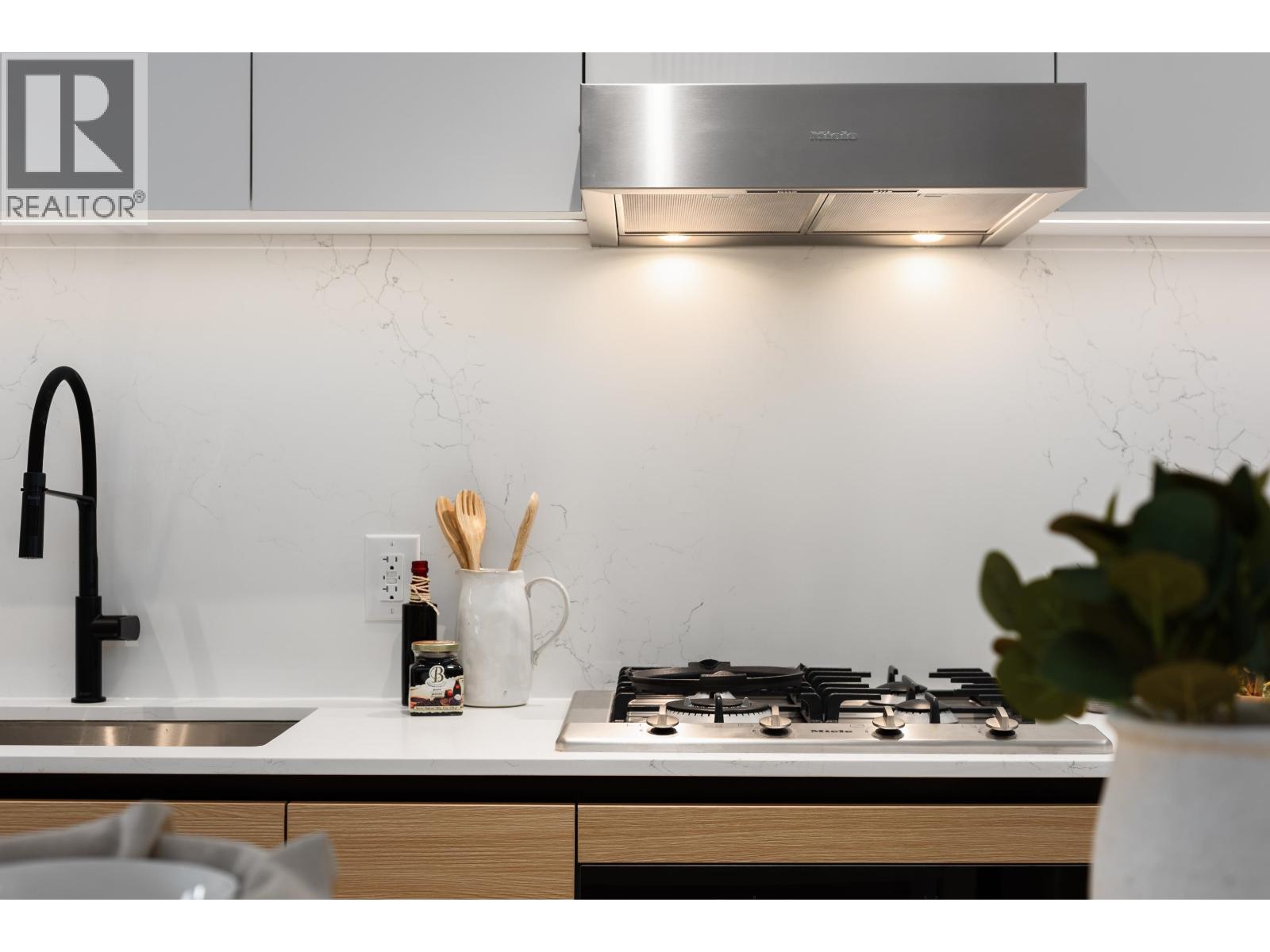 263 479 W 28TH AVENUE, Vancouver