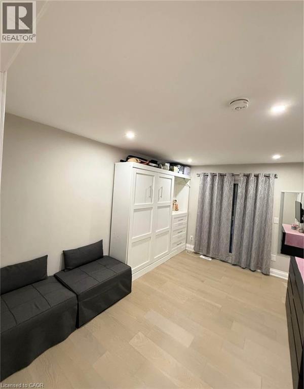 471 ANNALEE Unit 2 photo 3