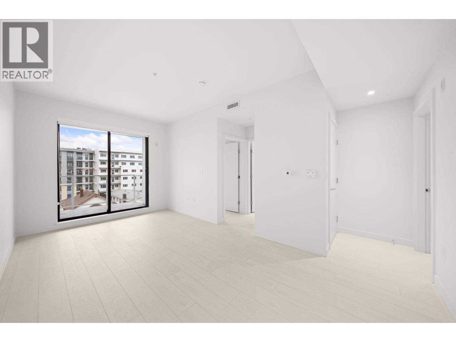 406 4928 QUEBEC STREET, Vancouver