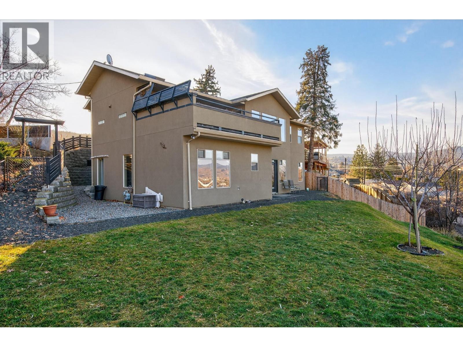 1386 Dominion Crescent - 40