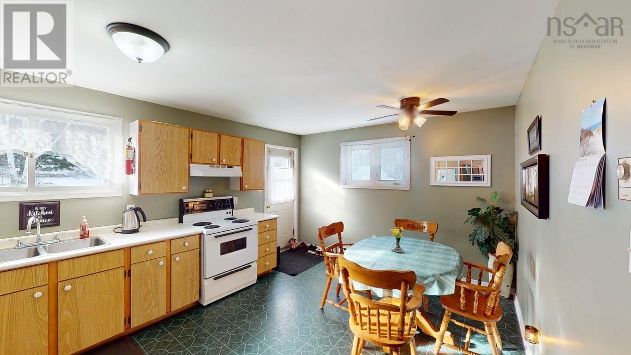 Property 5 of 21 of 13844 NS-4