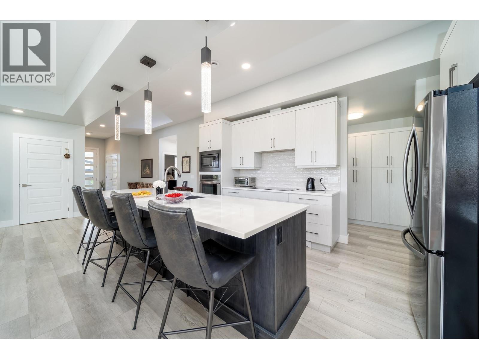 540 Barra Lane, Kelowna