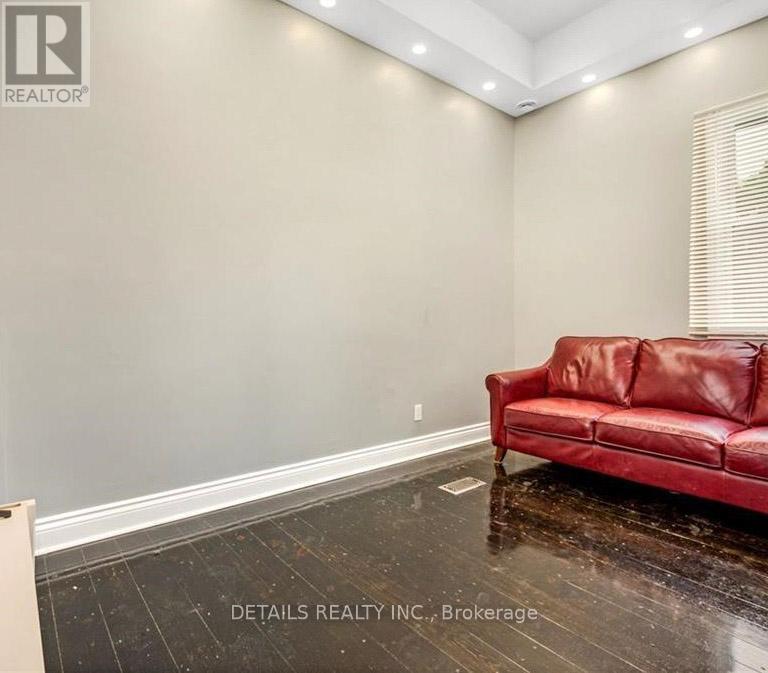 698 COOPER STREET - 9