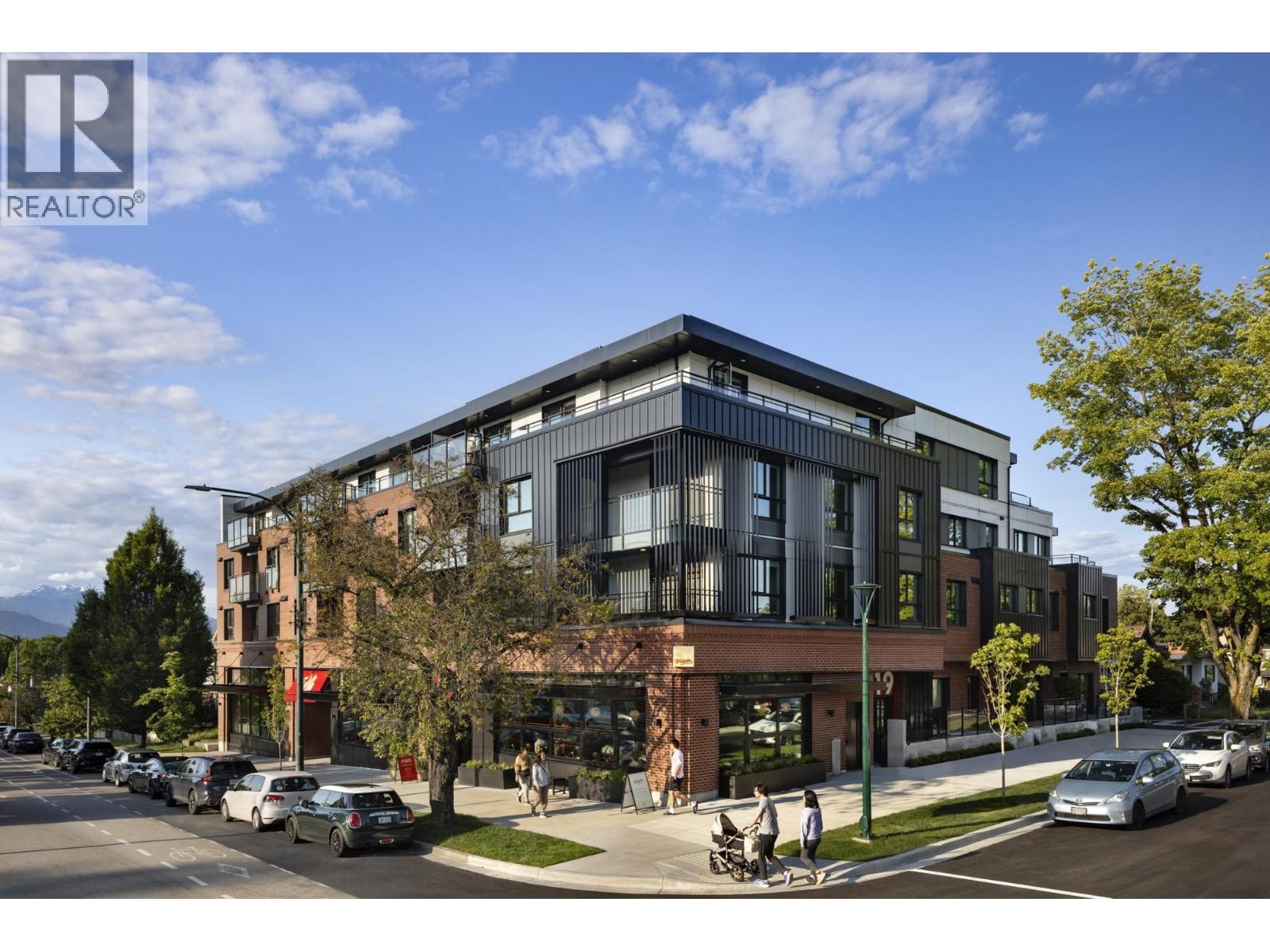 204 2419 GRANT STREET, Vancouver