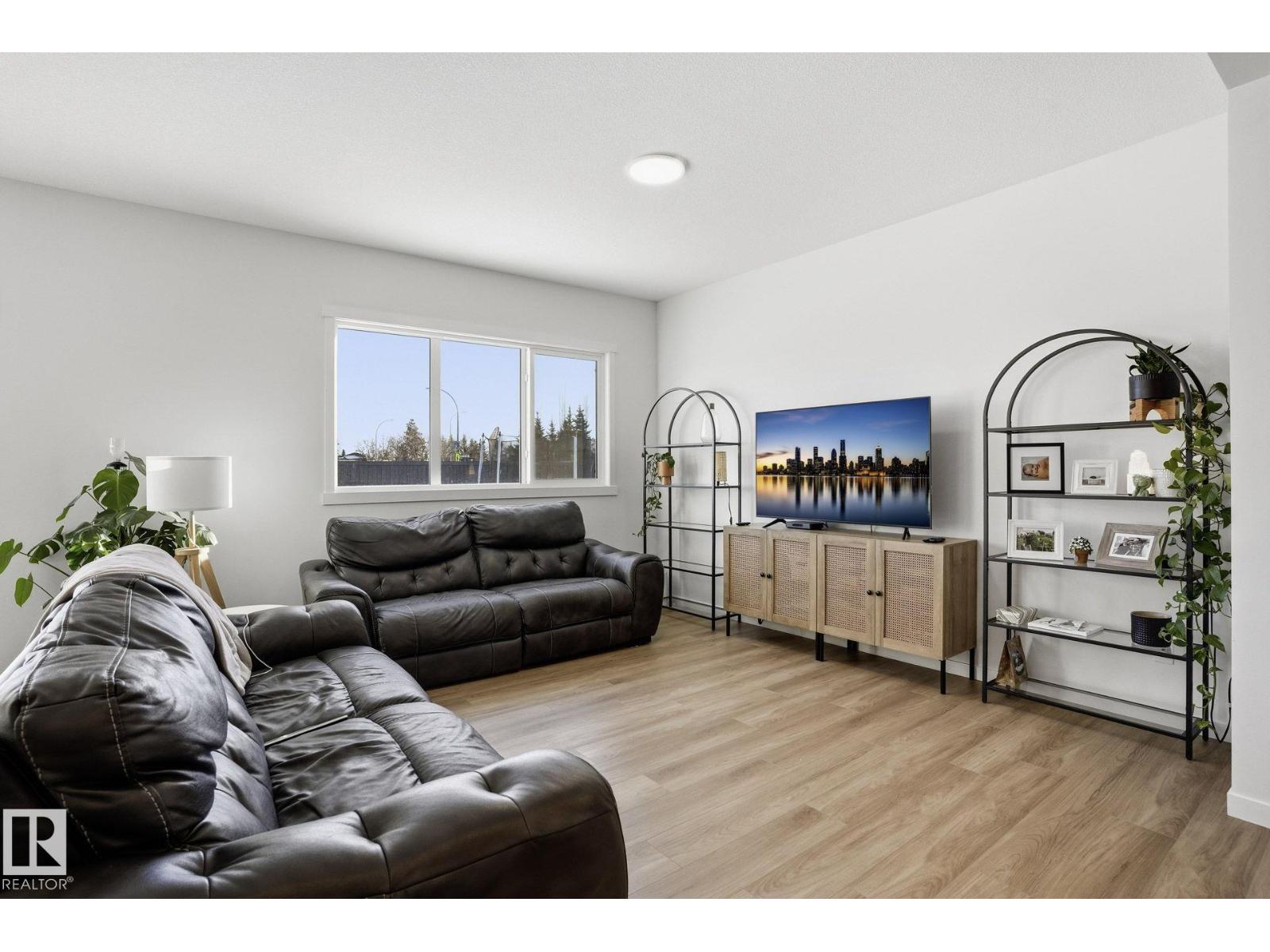 21 NETTLE CR, St. Albert