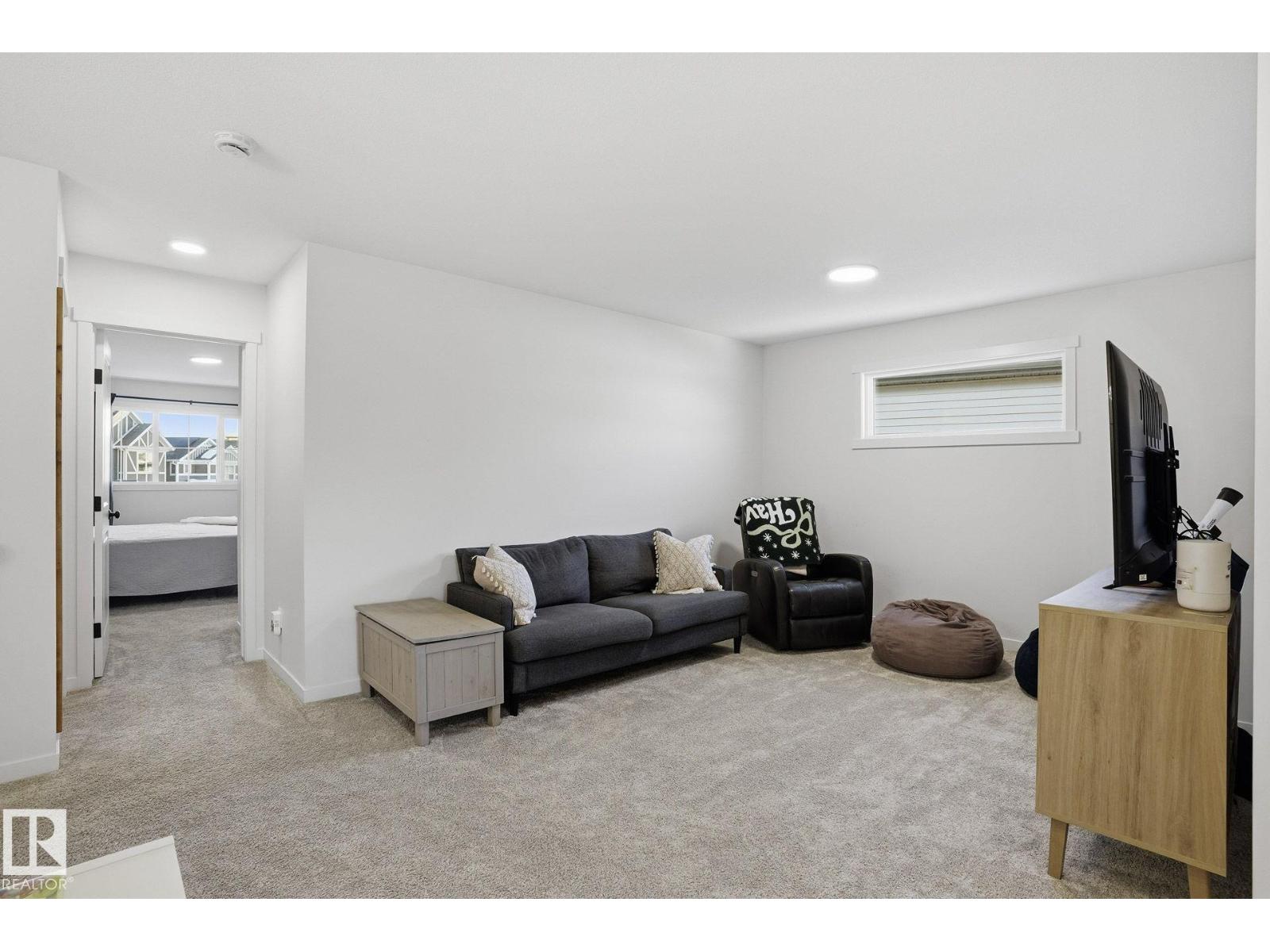 21 NETTLE CR, St. Albert