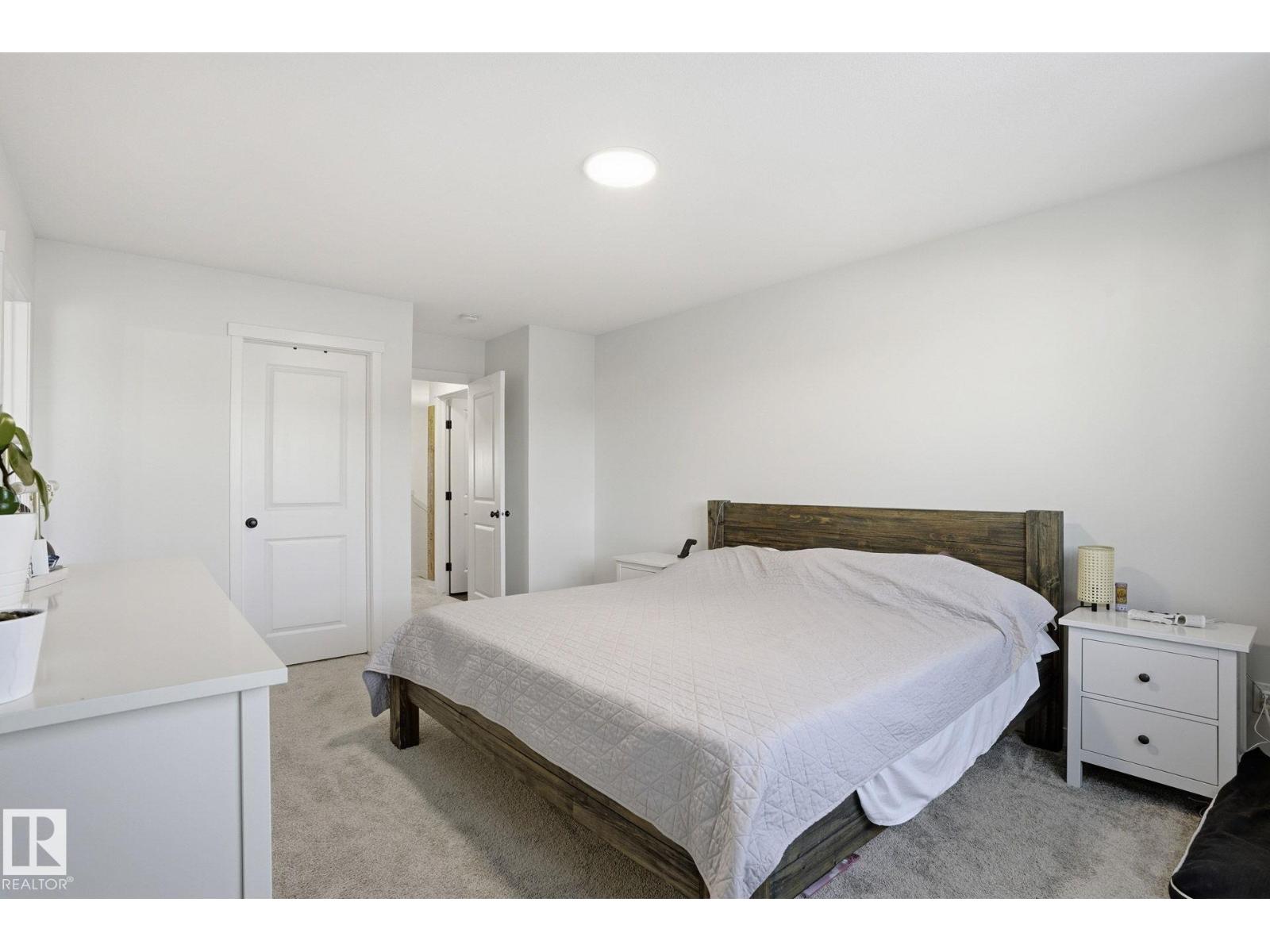 21 NETTLE CR, St. Albert