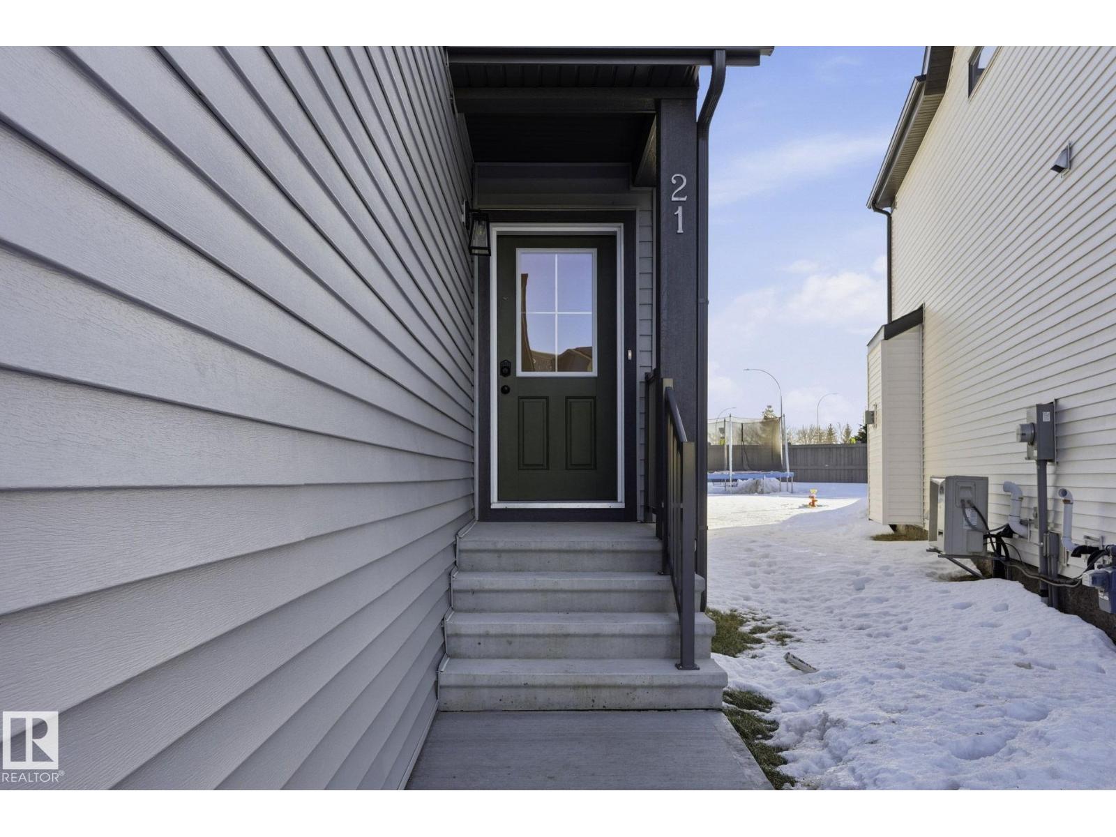 21 NETTLE CR, St. Albert