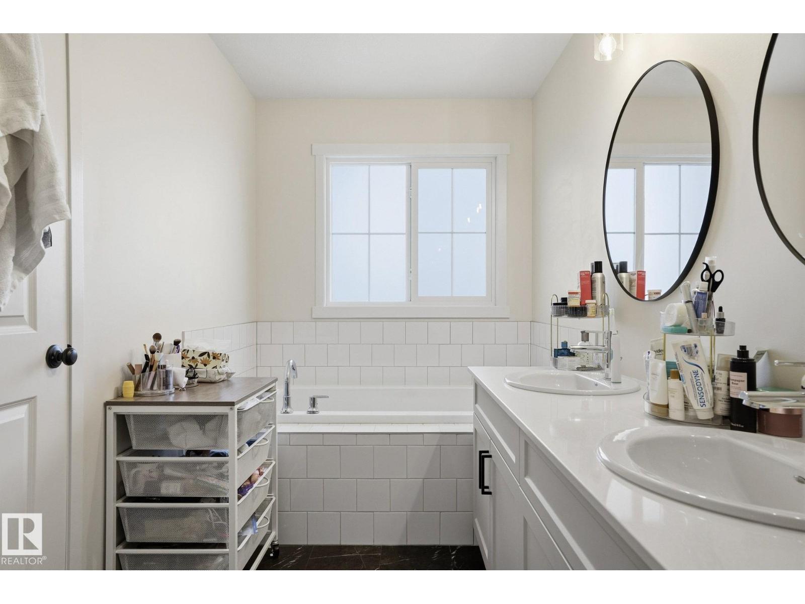 21 NETTLE CR, St. Albert