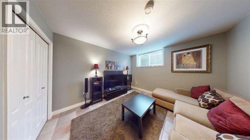 Photo of 467 W KINGS ROAD 27
