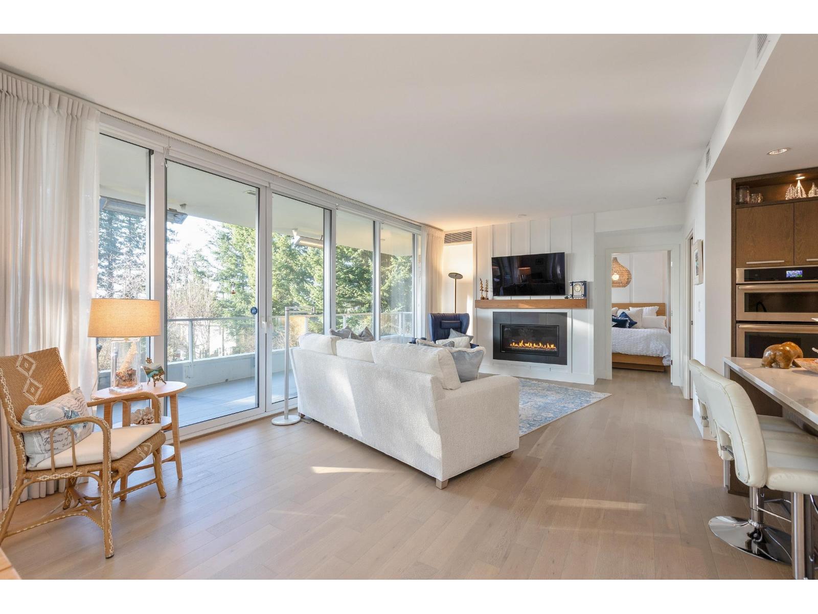 204 1501 VIDAL STREET, White Rock