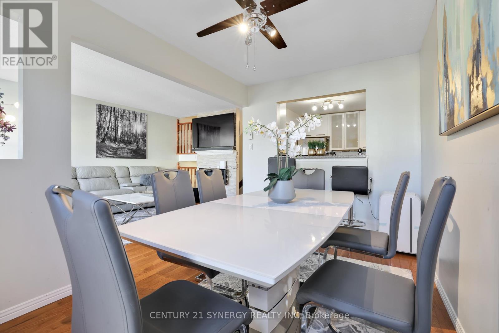#17 3415 UPLANDS DRIVE - 10