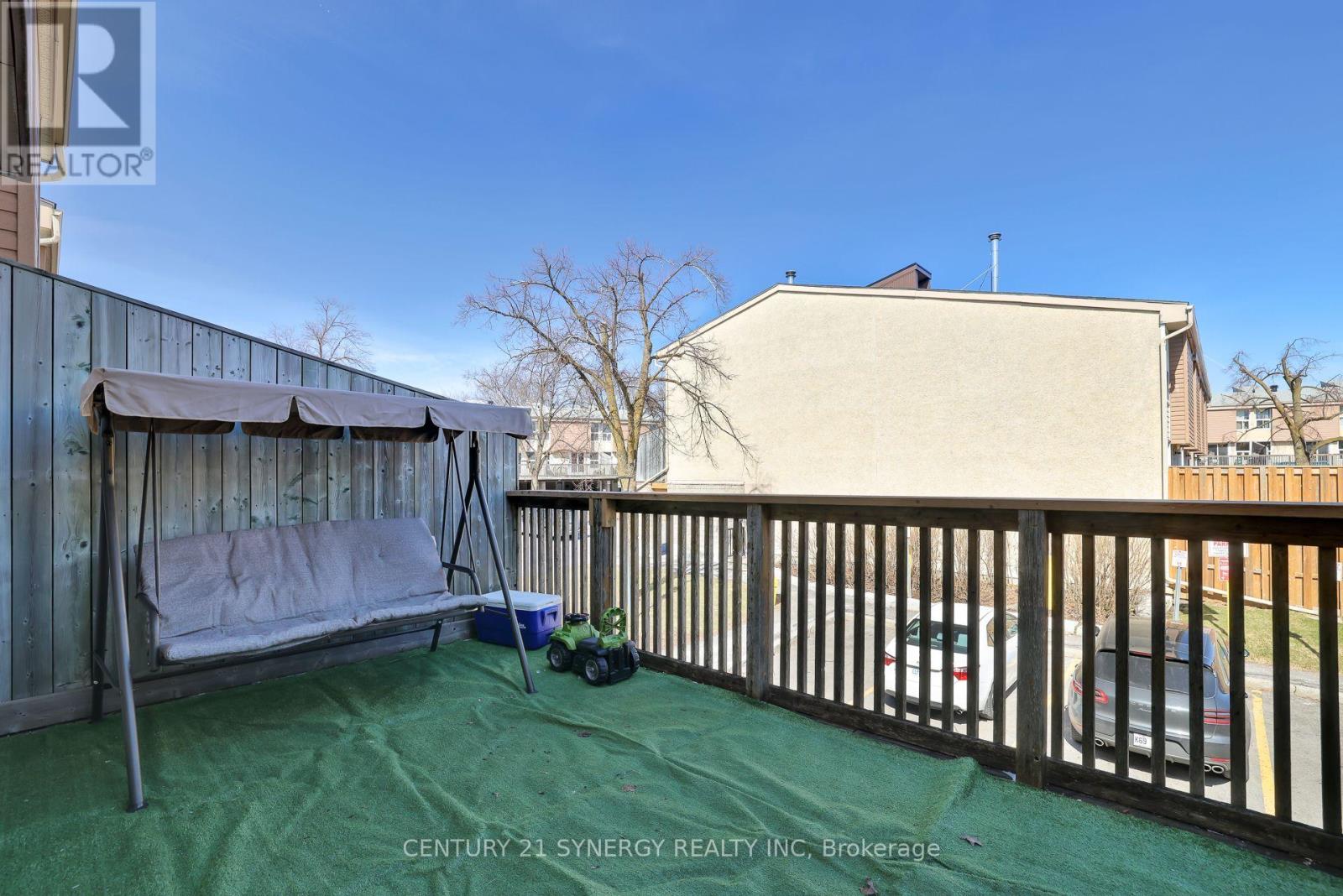 #17 3415 UPLANDS DRIVE - 15