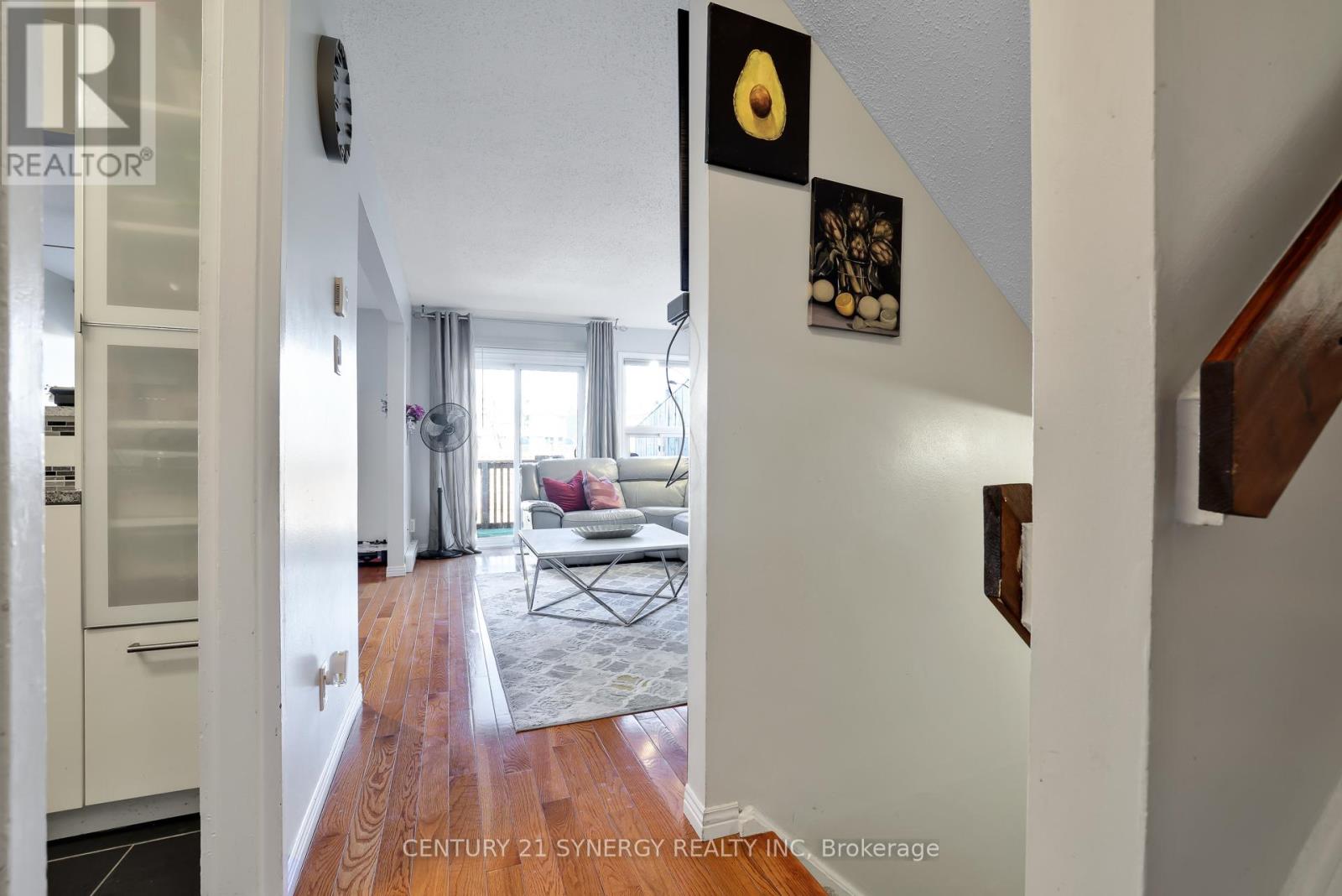 #17 3415 UPLANDS DRIVE - 5