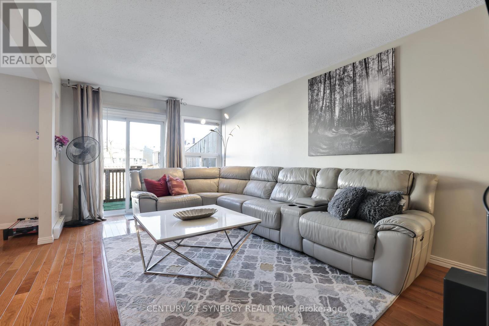 #17 3415 UPLANDS DRIVE - 6