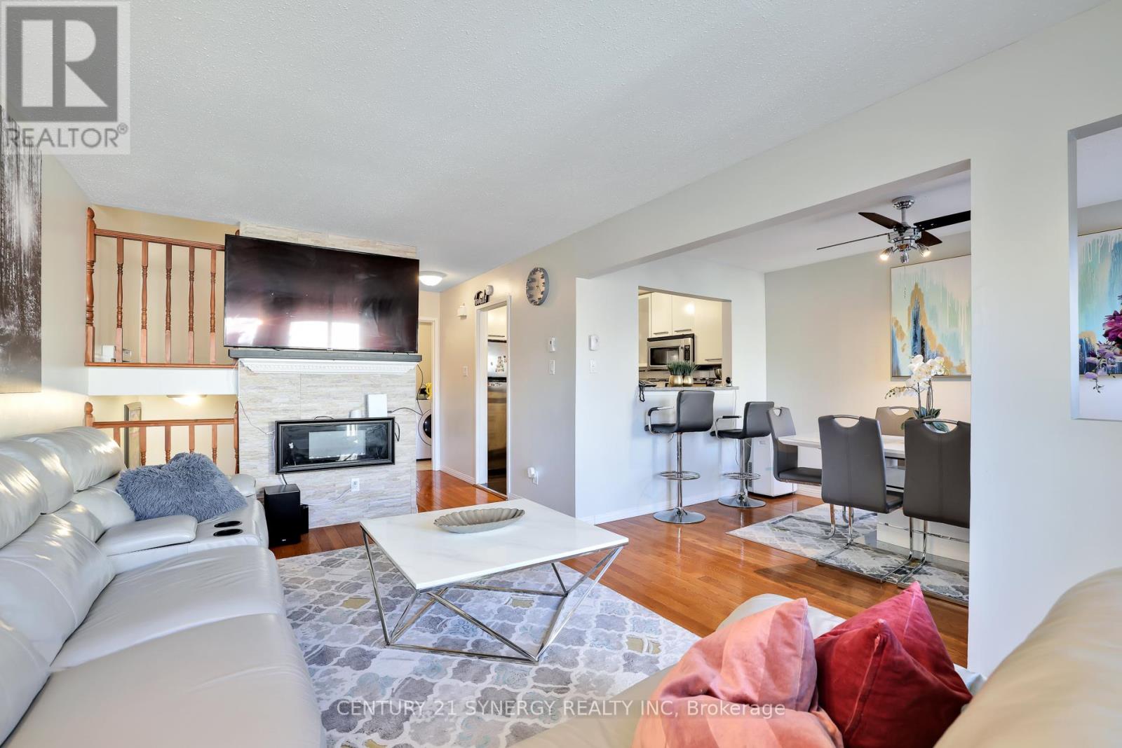 #17 3415 UPLANDS DRIVE - 7