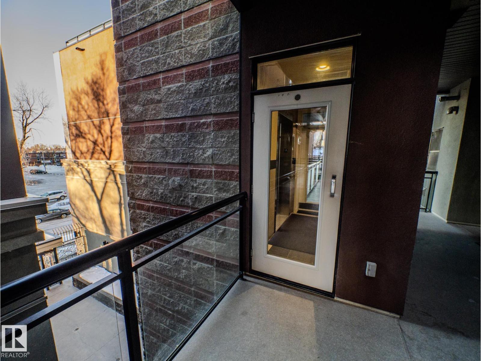 #310 10808 71 AV NW - 39