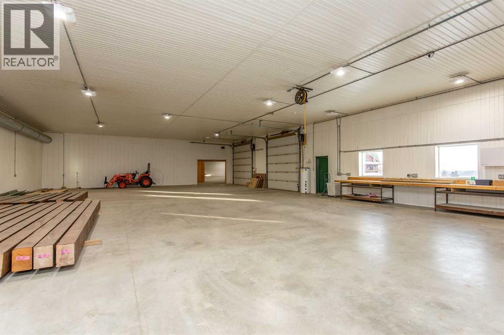 41115 Range Road 272, Rural Lacombe County