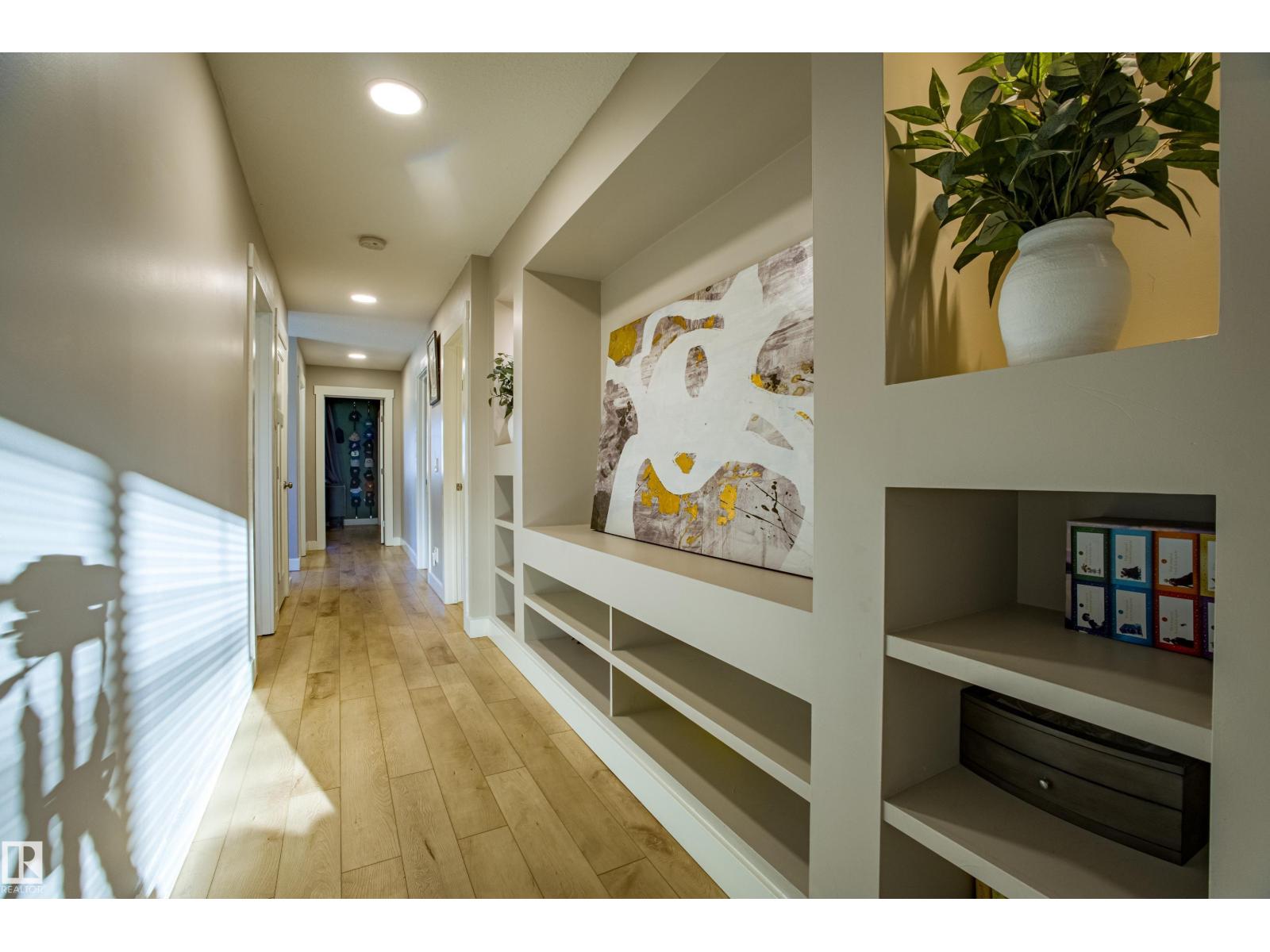 28 HILLDOWNS DR, Spruce Grove