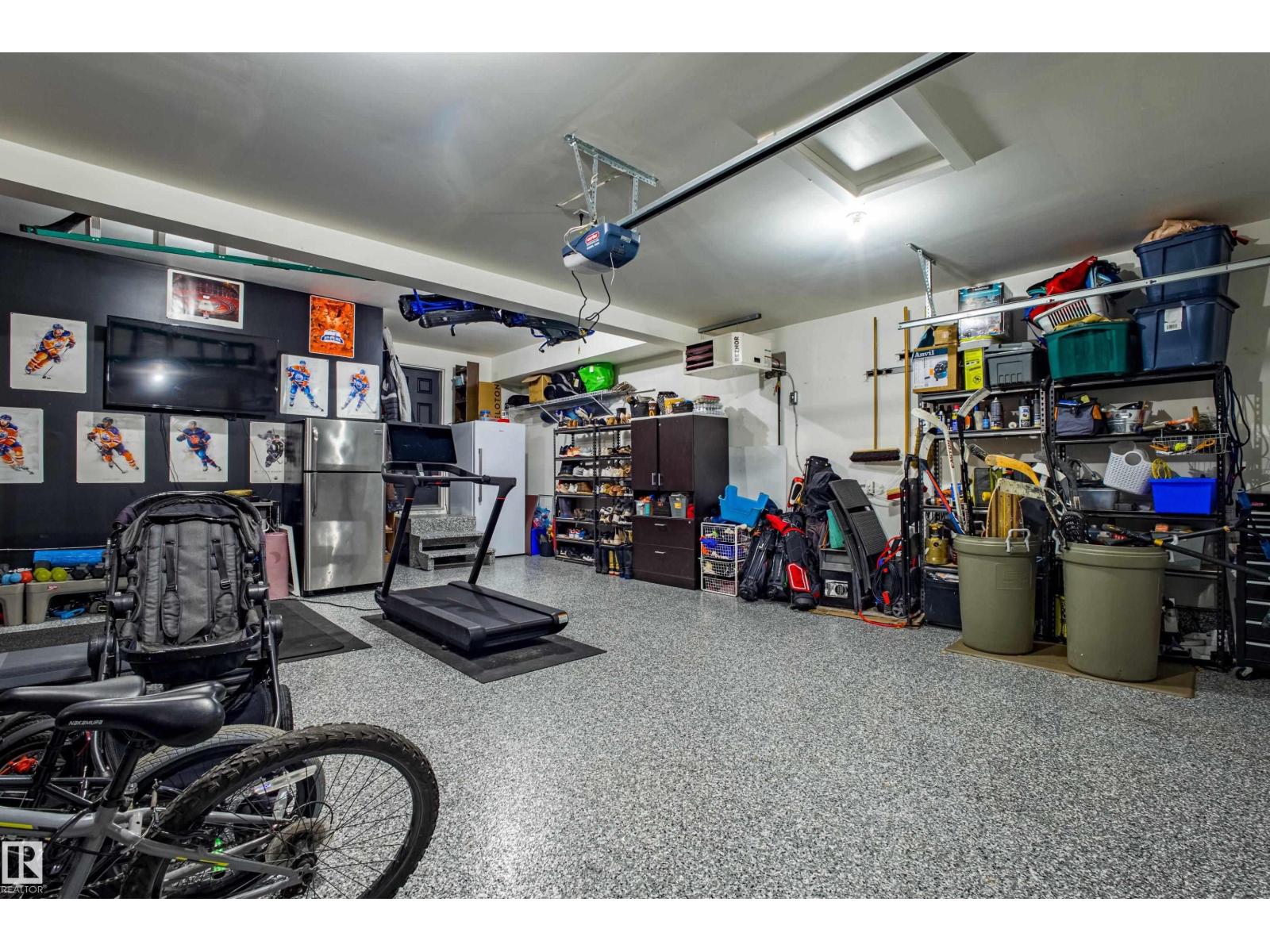 28 HILLDOWNS DR, Spruce Grove