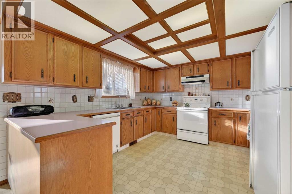 Single Family House Bungalow for Sale in   Avenue NE Winston Heights/Mountview Calgary 