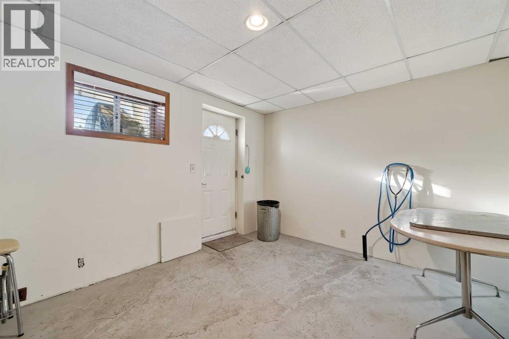 Single Family House Bungalow for Sale in   Avenue NE Winston Heights/Mountview Calgary 