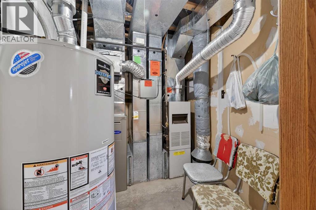 Single Family House Bungalow for Sale in   Avenue NE Winston Heights/Mountview Calgary 