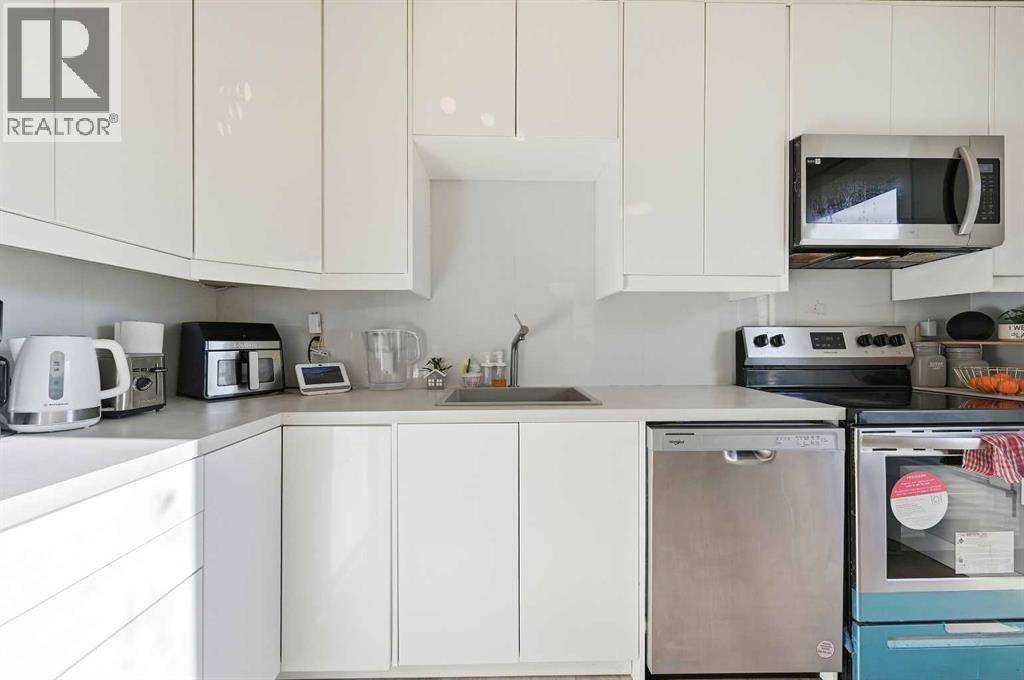 Single Family House for Sale in    Street NE Pineridge Calgary 