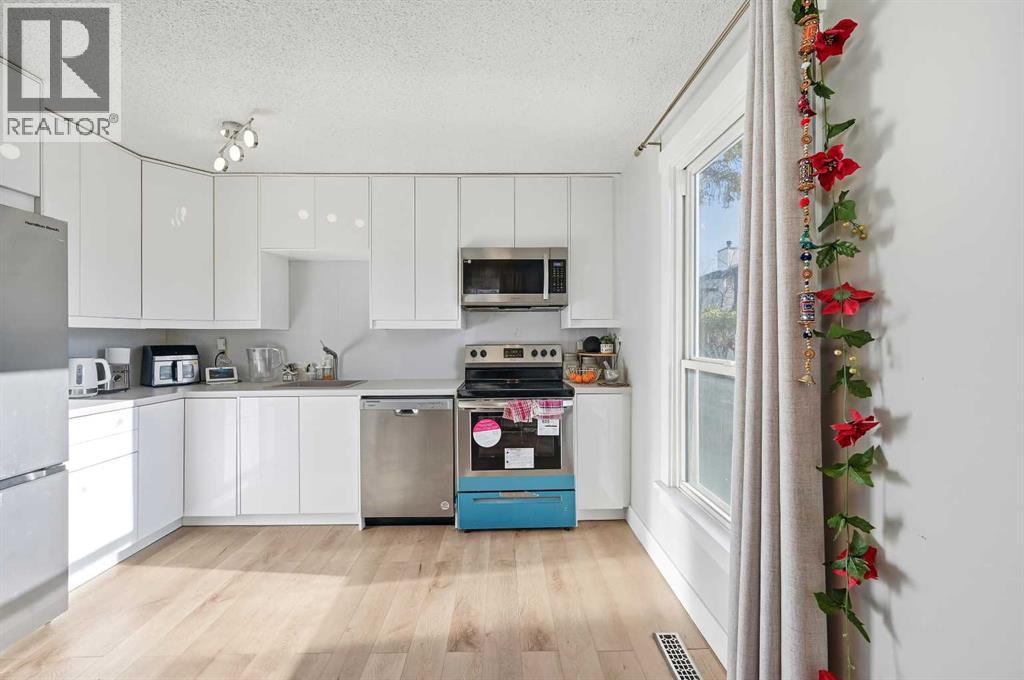 Single Family House for Sale in    Street NE Pineridge Calgary 