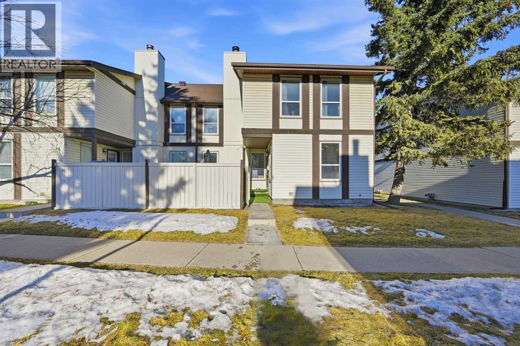 Single Family House for Sale in    Street NE Pineridge Calgary 