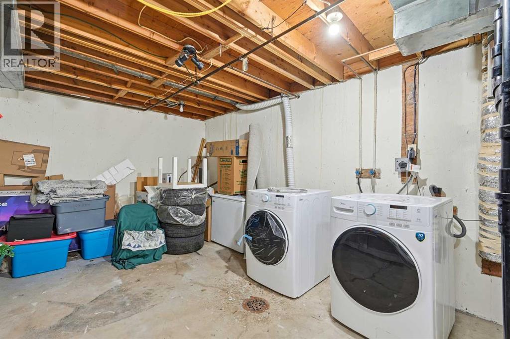 Single Family House for Sale in    Street NE Pineridge Calgary 