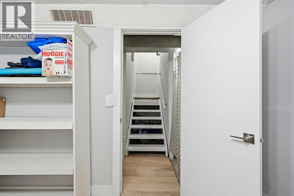 Single Family House for Sale in    Street NE Pineridge Calgary 