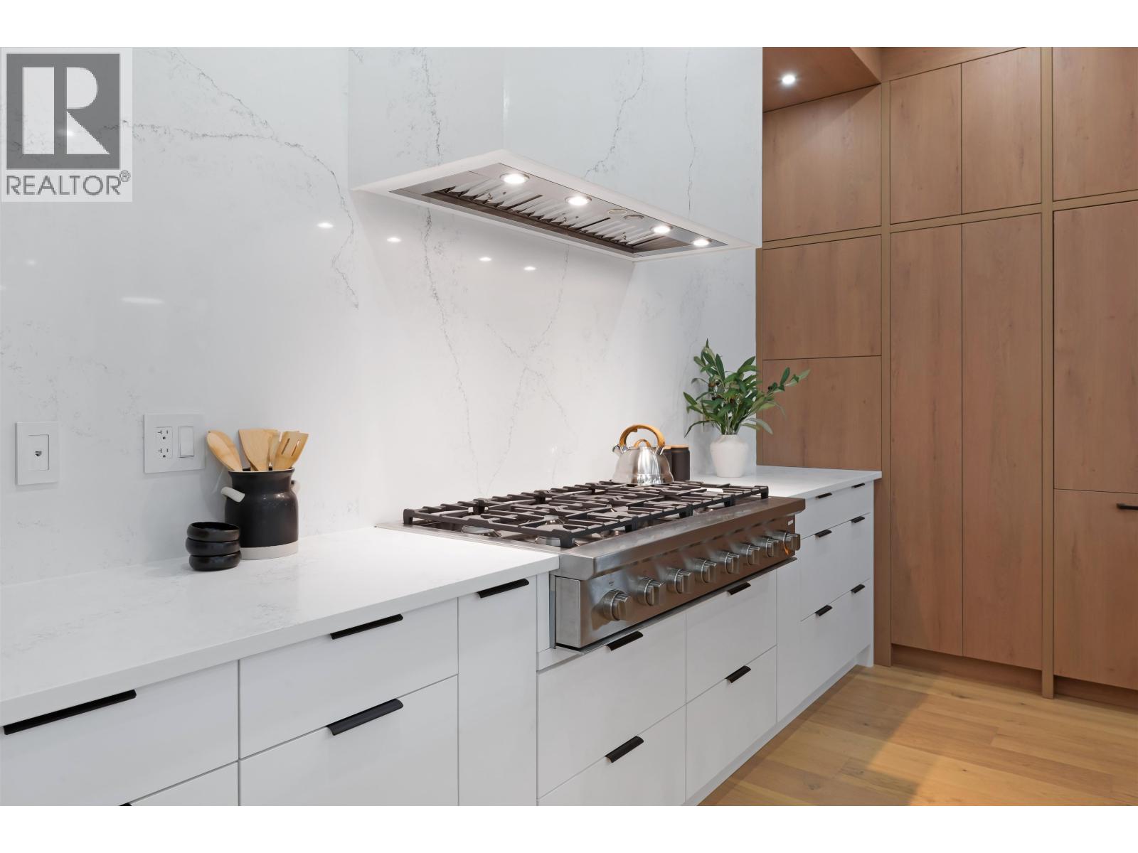 1846 LEMAX AVENUE, Coquitlam