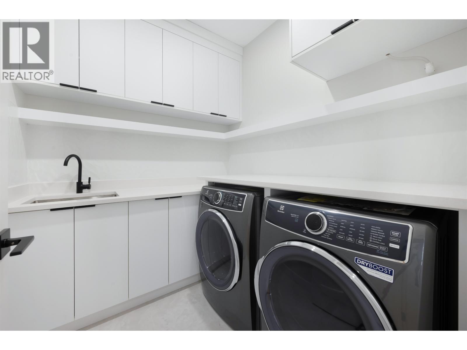 1846 LEMAX AVENUE, Coquitlam