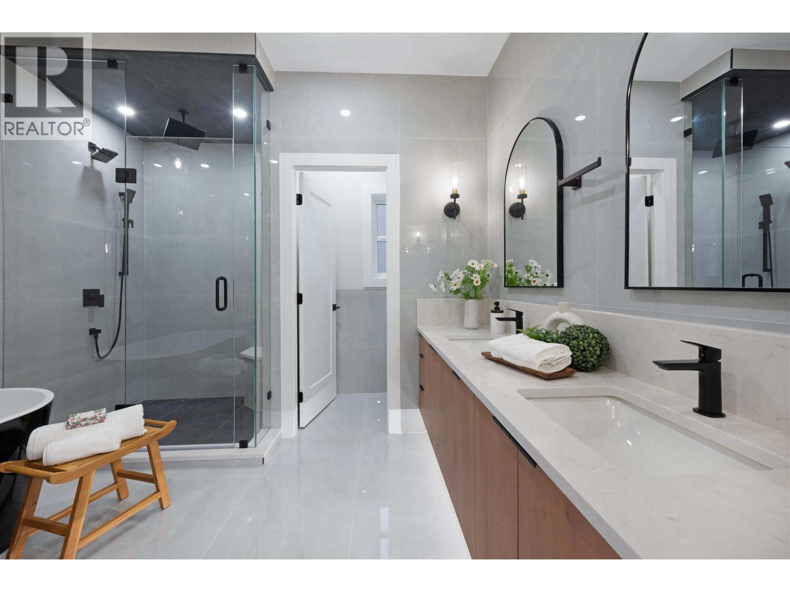 1846 LEMAX AVENUE, Coquitlam