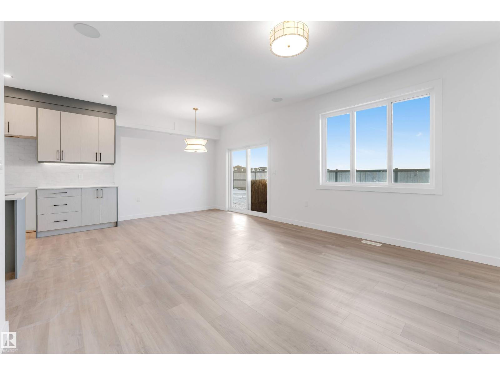 18 AXELWOOD CR, Spruce Grove