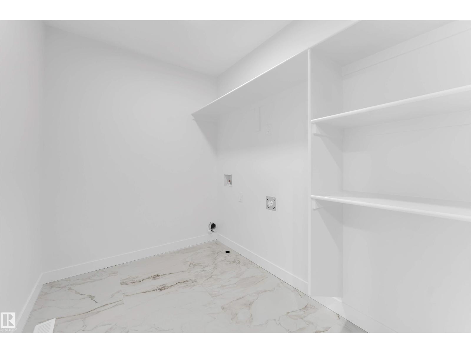 18 AXELWOOD CR, Spruce Grove