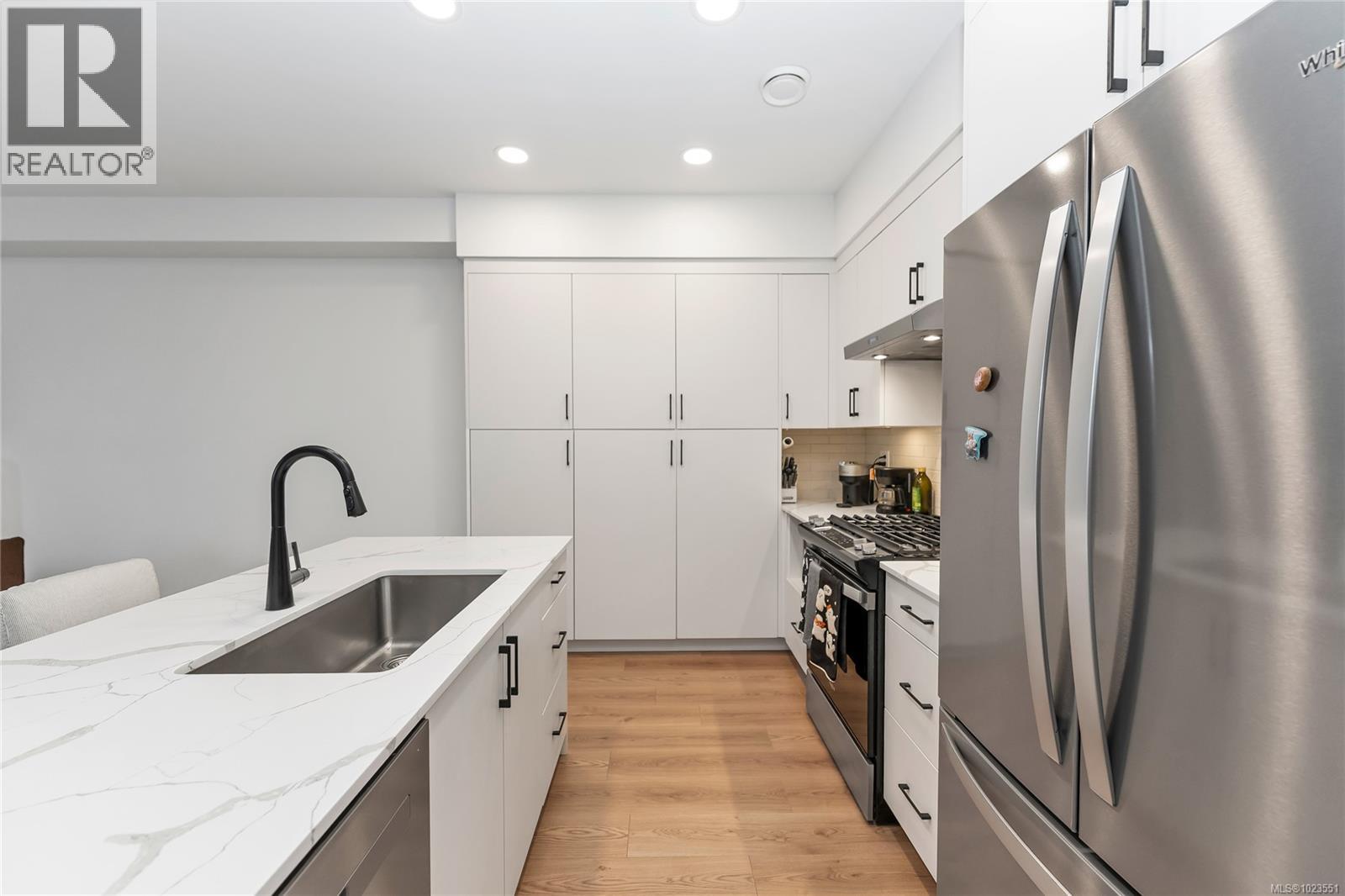 66 255 Caspian Drive, Colwood