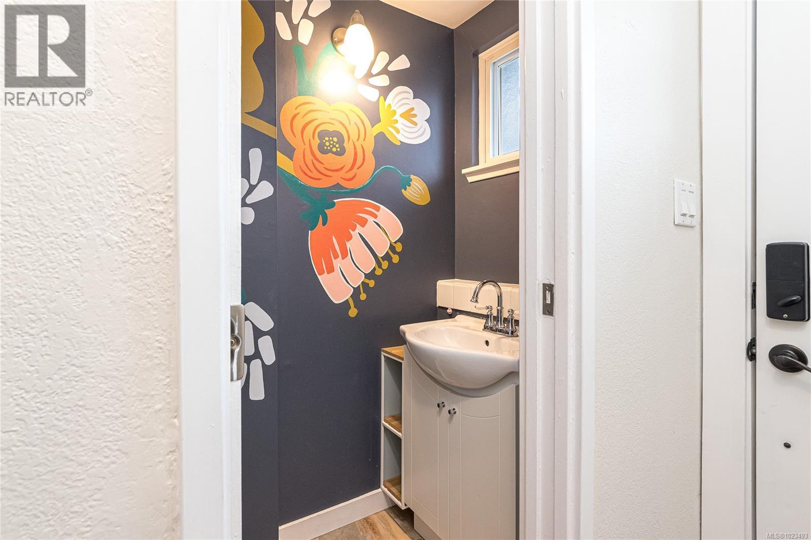 9 7675 East Saanich Road, Central Saanich