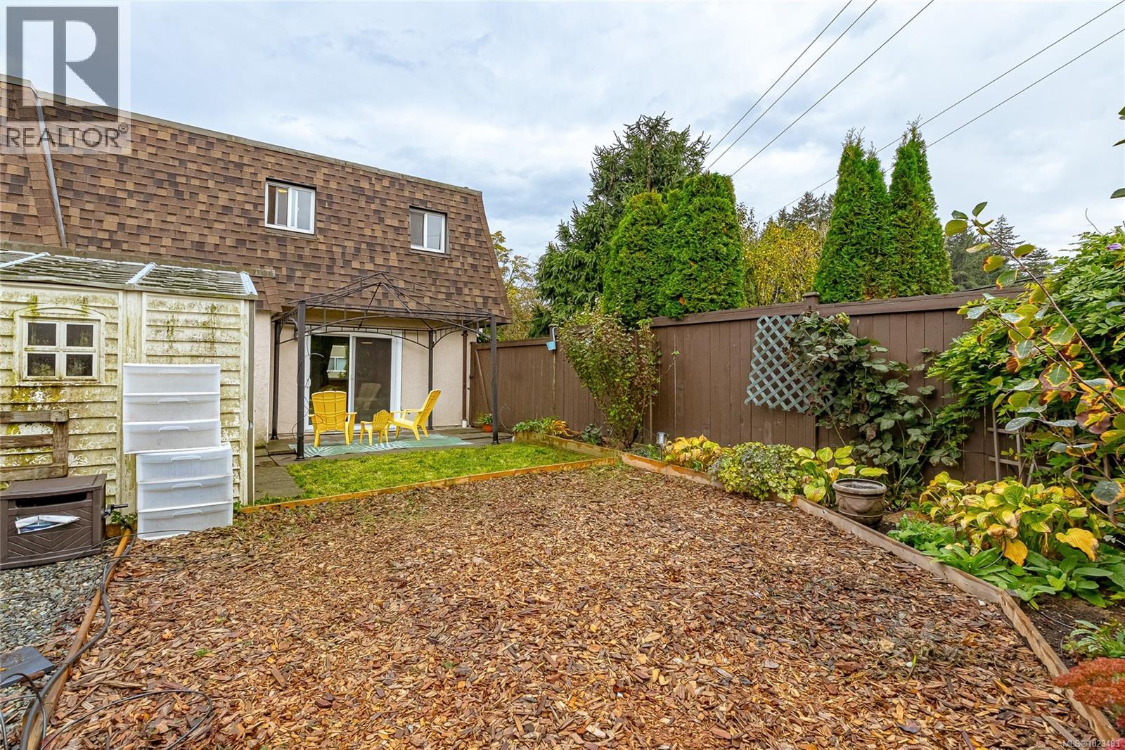 9 7675 East Saanich Road, Central Saanich