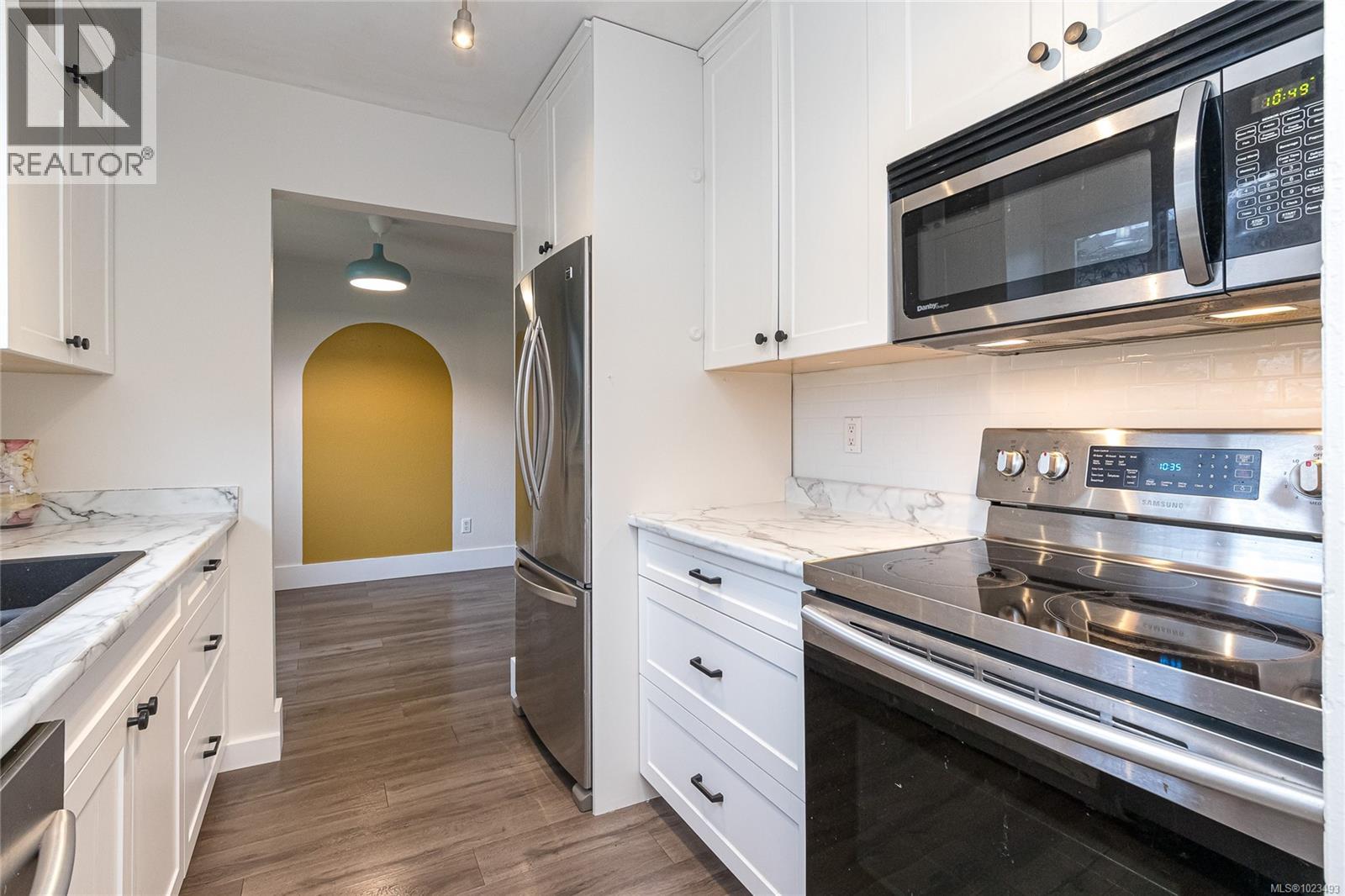 9 7675 East Saanich Road, Central Saanich