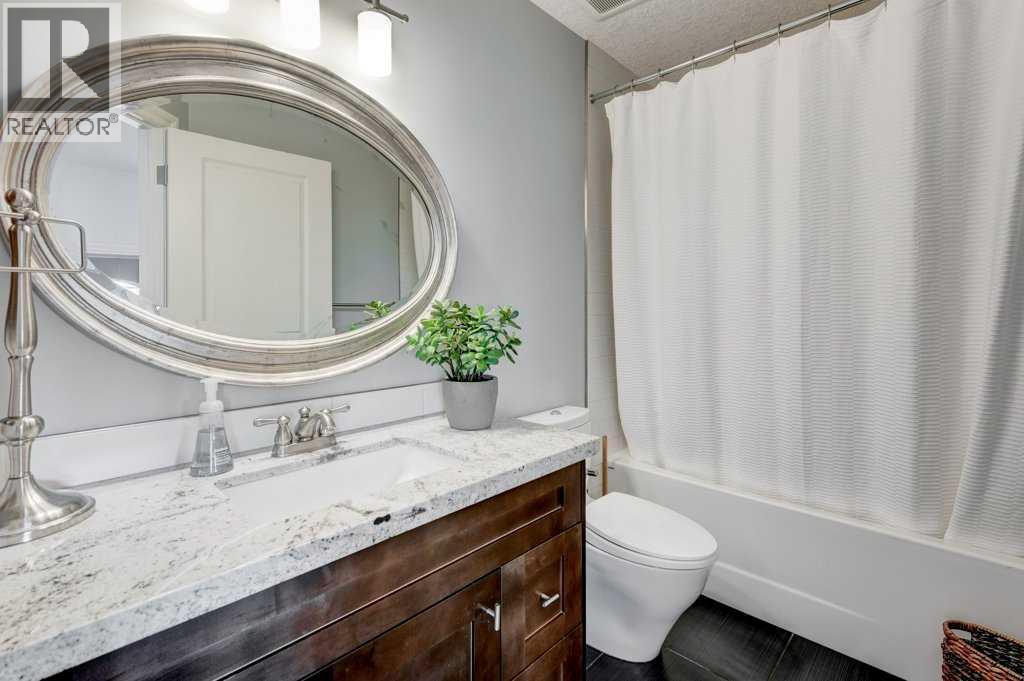 Single Family House for Sale in  Evergreen Circle SW Evergreen Calgary 