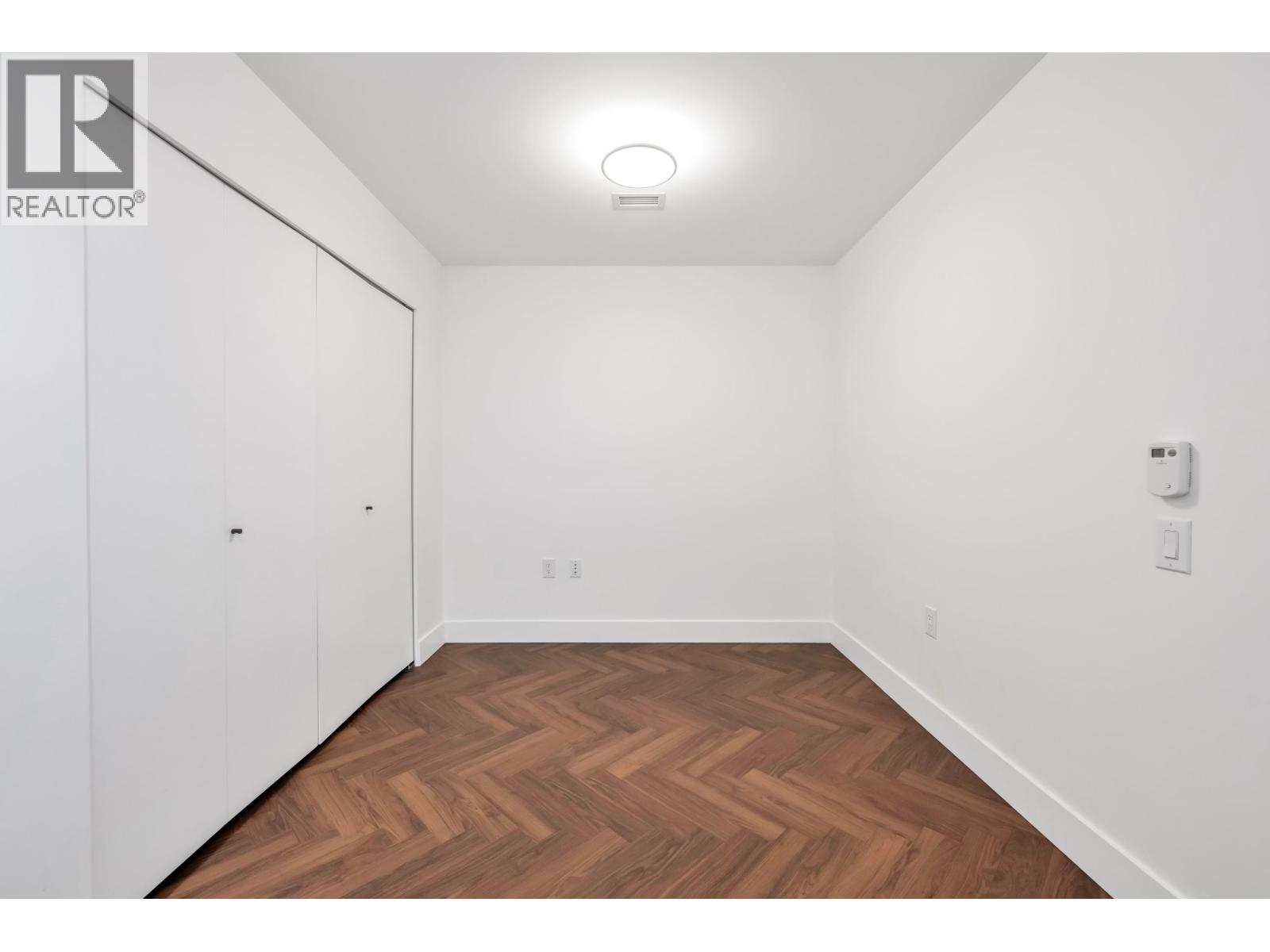 103 9228 SLOPES MEWS