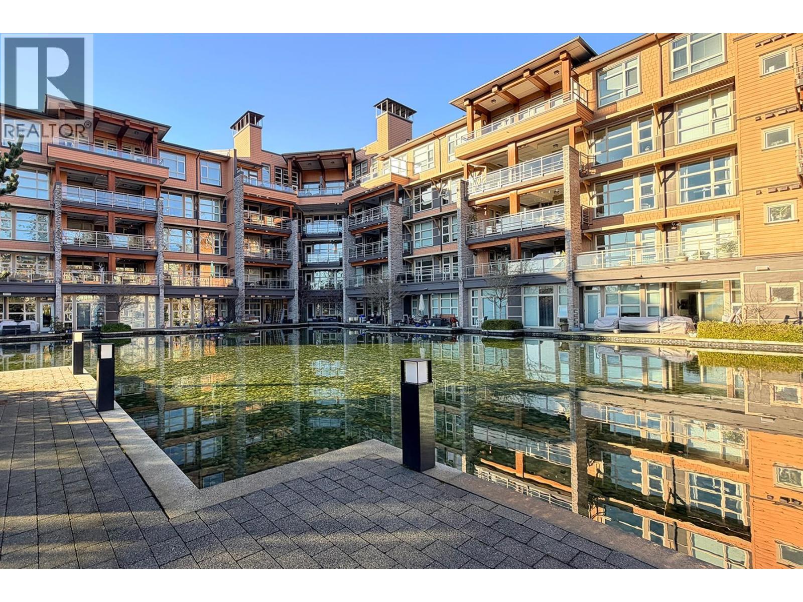 219 3606 ALDERCREST DRIVE, North Vancouver