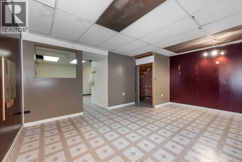 Single Family House for Sale in   Tarawood Lane NE Taradale Calgary 