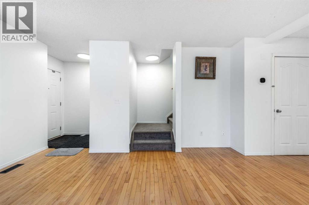 Single Family House for Sale in   Tarawood Lane NE Taradale Calgary 