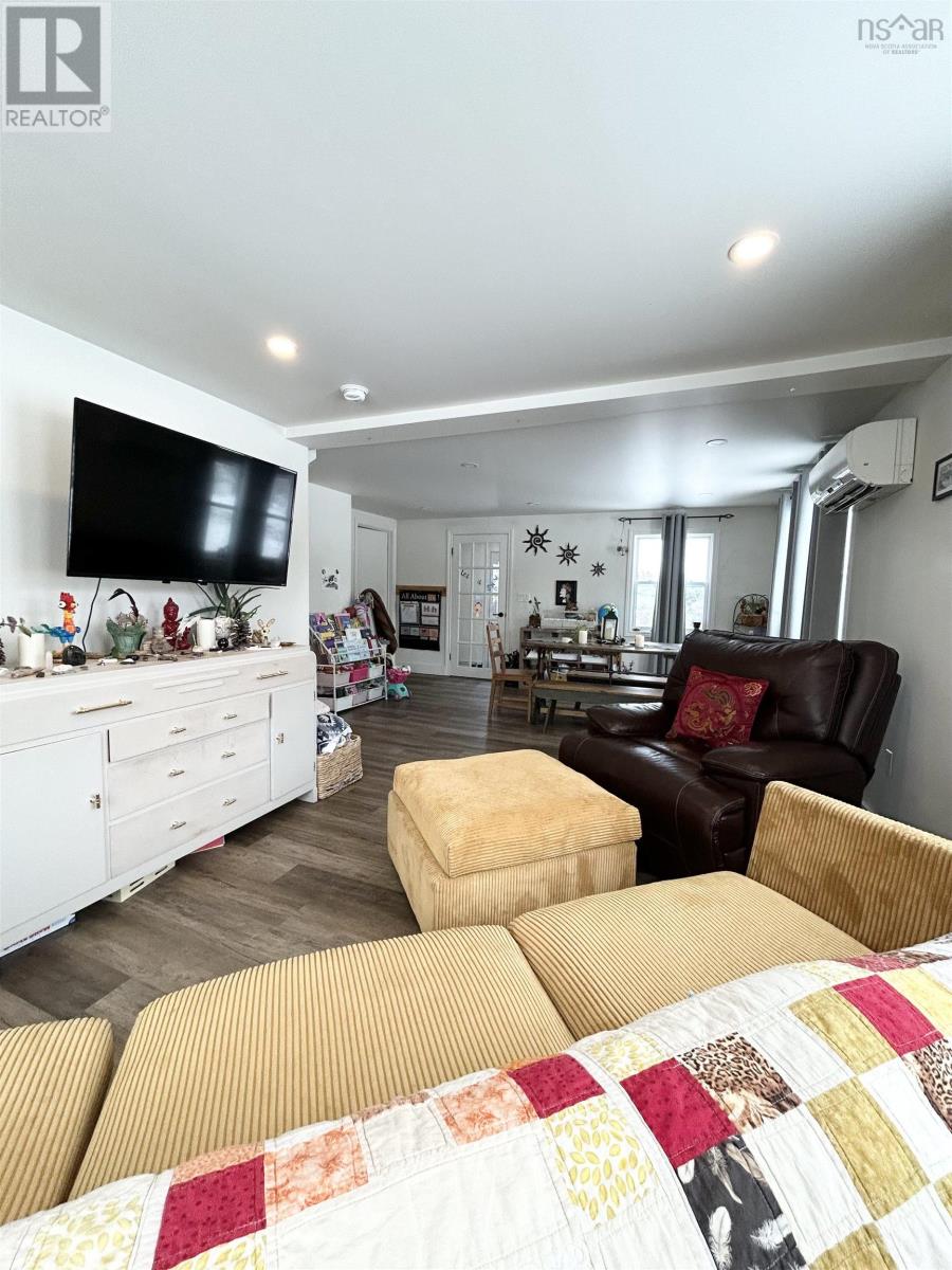 2843 Crowley Road - 14