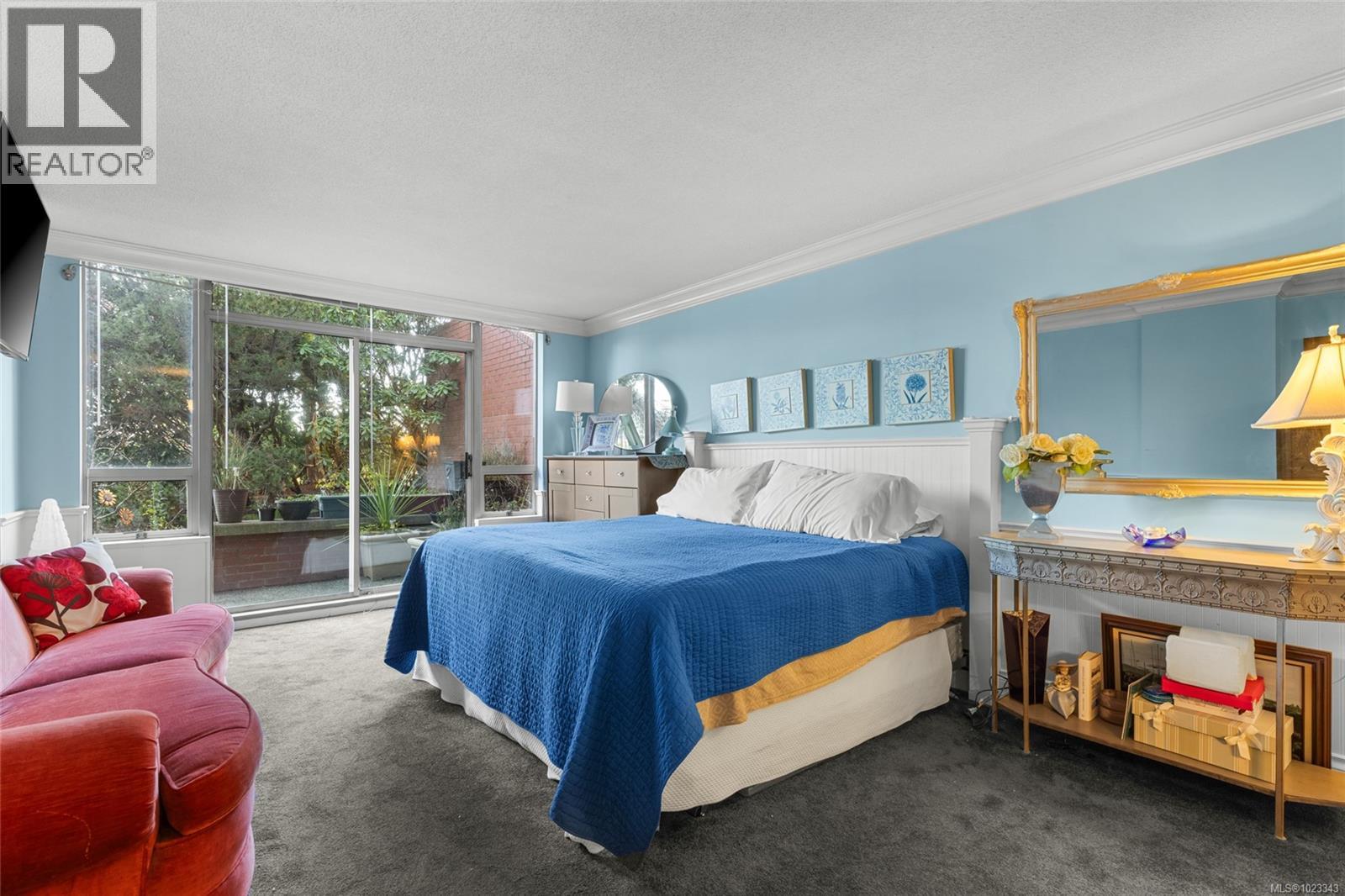 105 636 Montreal Street, Victoria