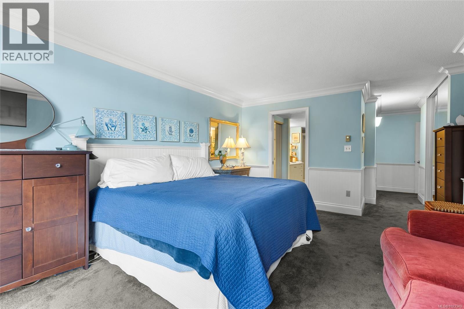 105 636 Montreal Street, Victoria